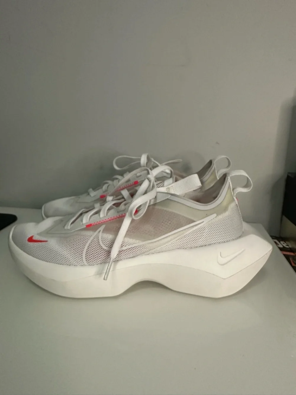 Nike Women’s White Mesh Sneakers with Coral Accents - Picture 1 of 8